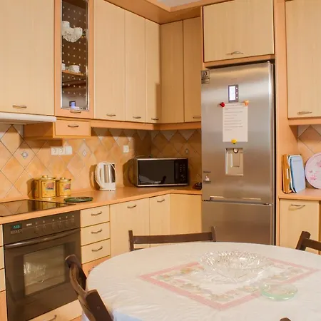 Holiday home Zara's Meteora-house Of The Rising Sun!