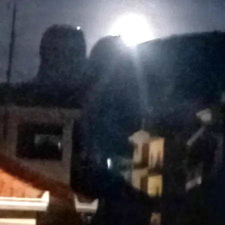 度假居 Zara's Meteora-house Of The Rising Sun!